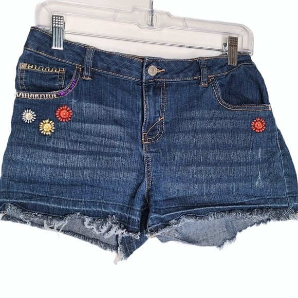 ROEBUCK & Co. Floral Embroidered Cut Off Shorts - Picture 1 of 8